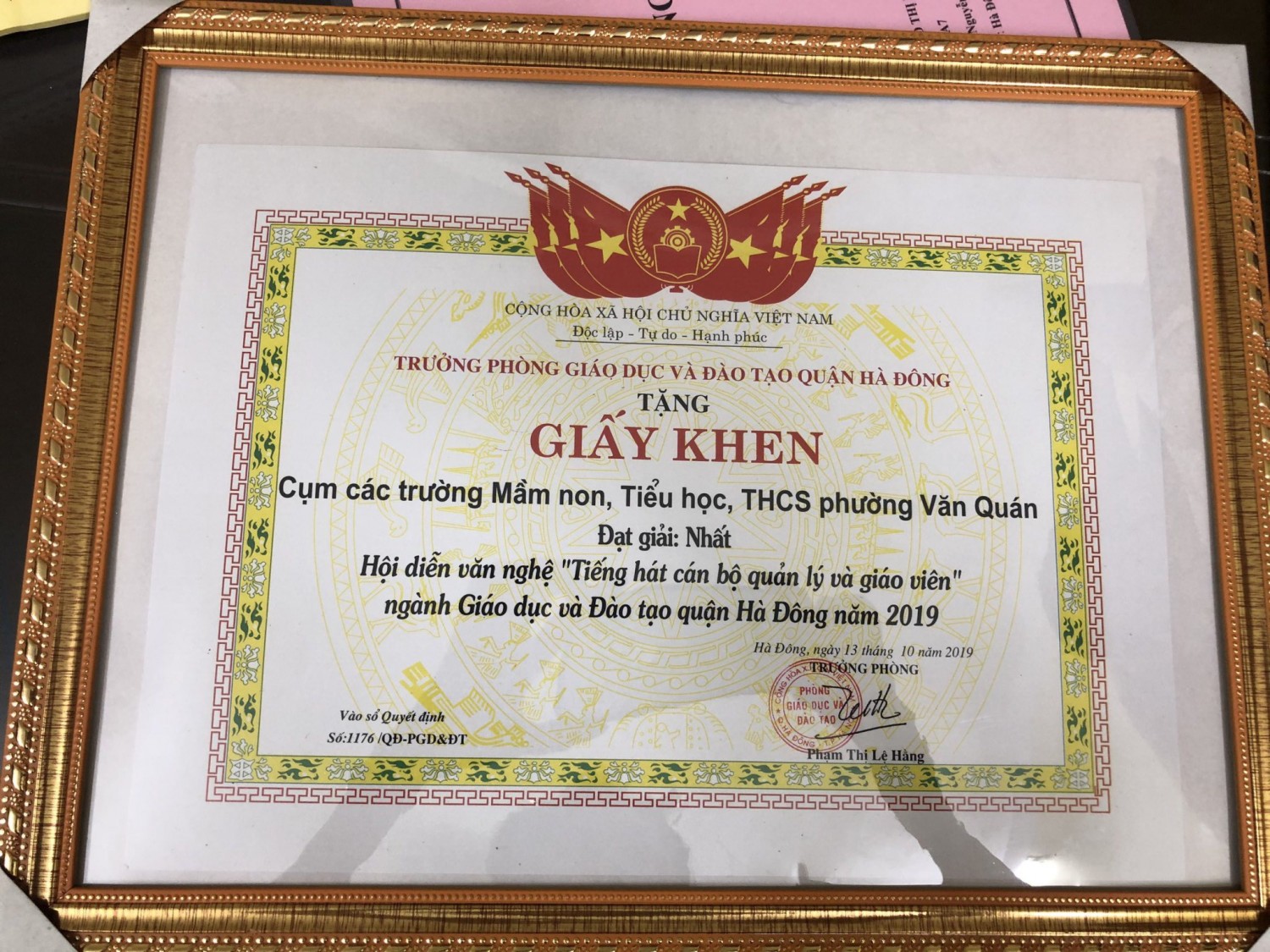 Bằng khen hội diễn văn nghệ